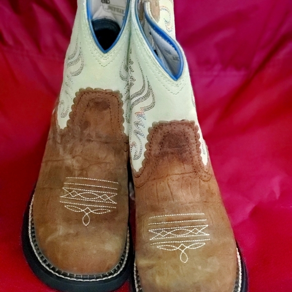 Ariat Shoes - Ariat women's boots